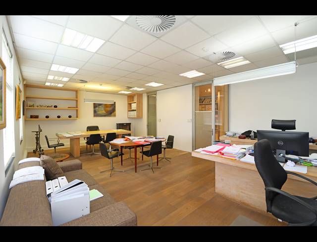 304M² OFFICE FOR SALE IN MELROSE ARCH